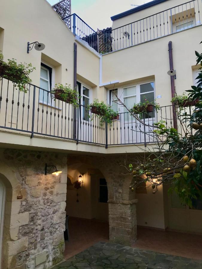 Domo Antiga Guest Rooms Сорсо Экстерьер фото